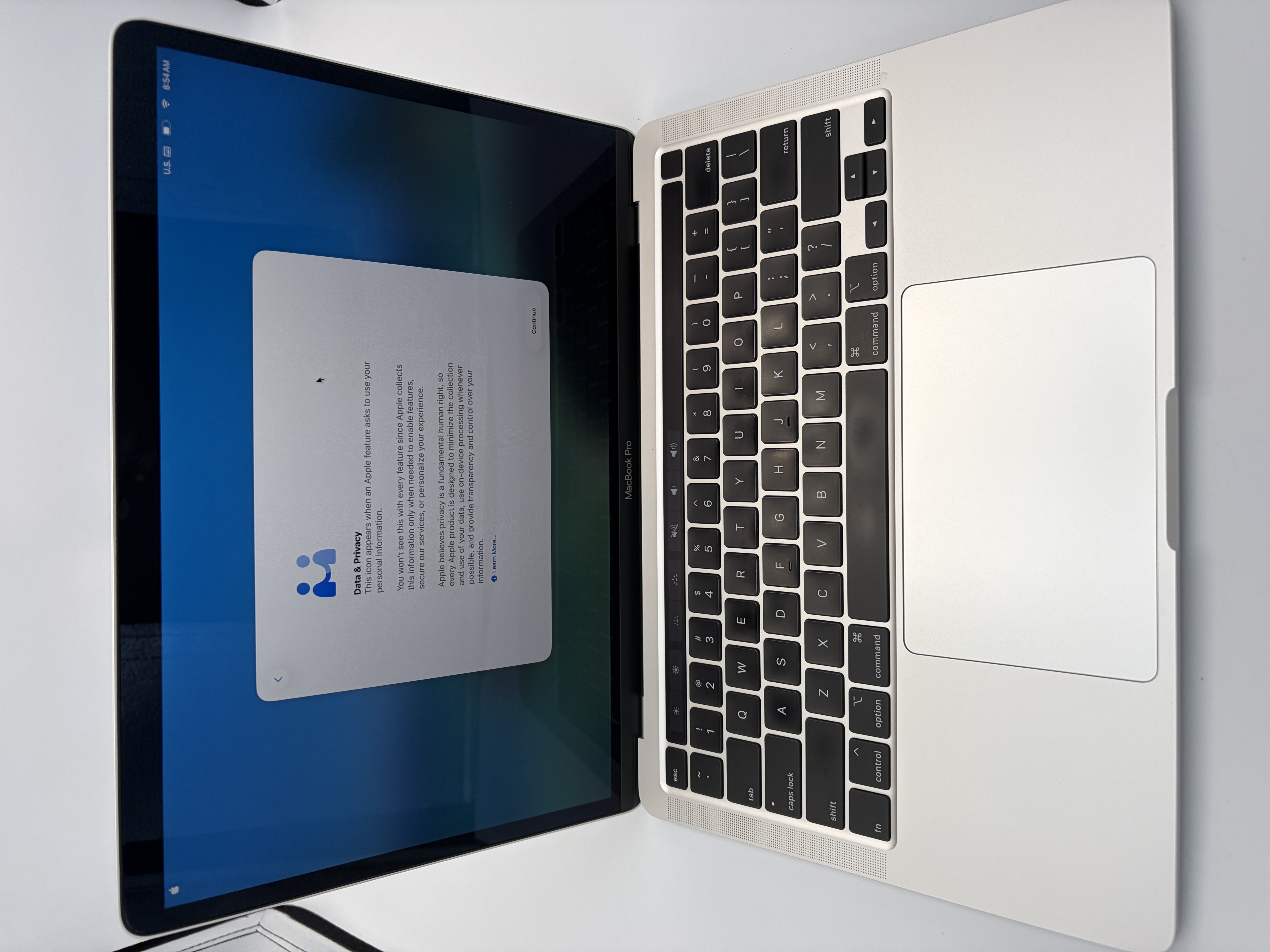 Apple MacBook Pro (13-inch) [i5]